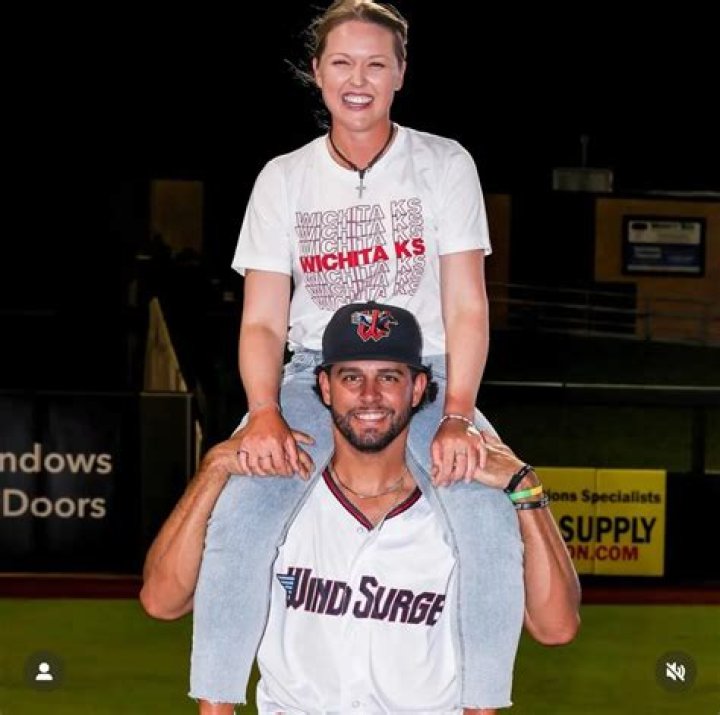 Brooke Henderson's Relationship Status And Its Significance